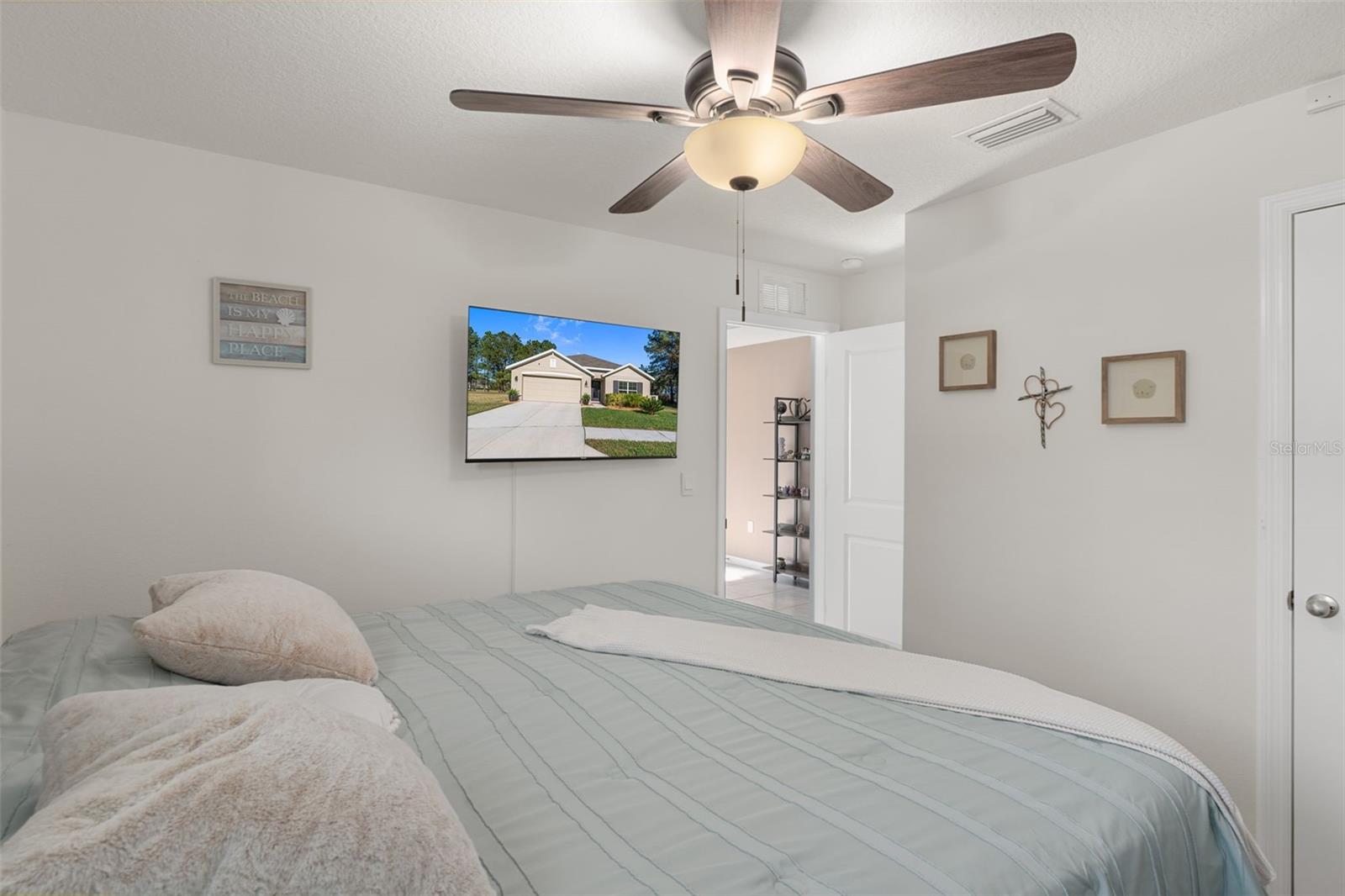 Listing photo id 25 for 5283 Byronic Court