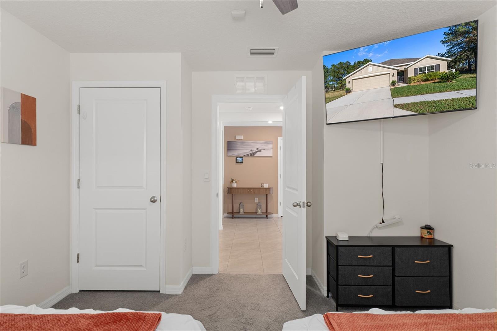 Listing photo id 29 for 5283 Byronic Court