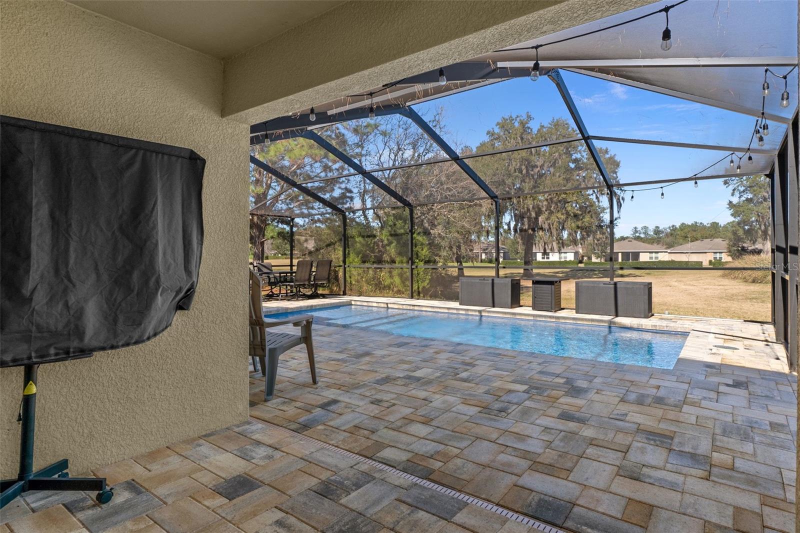 Listing photo id 33 for 5283 Byronic Court