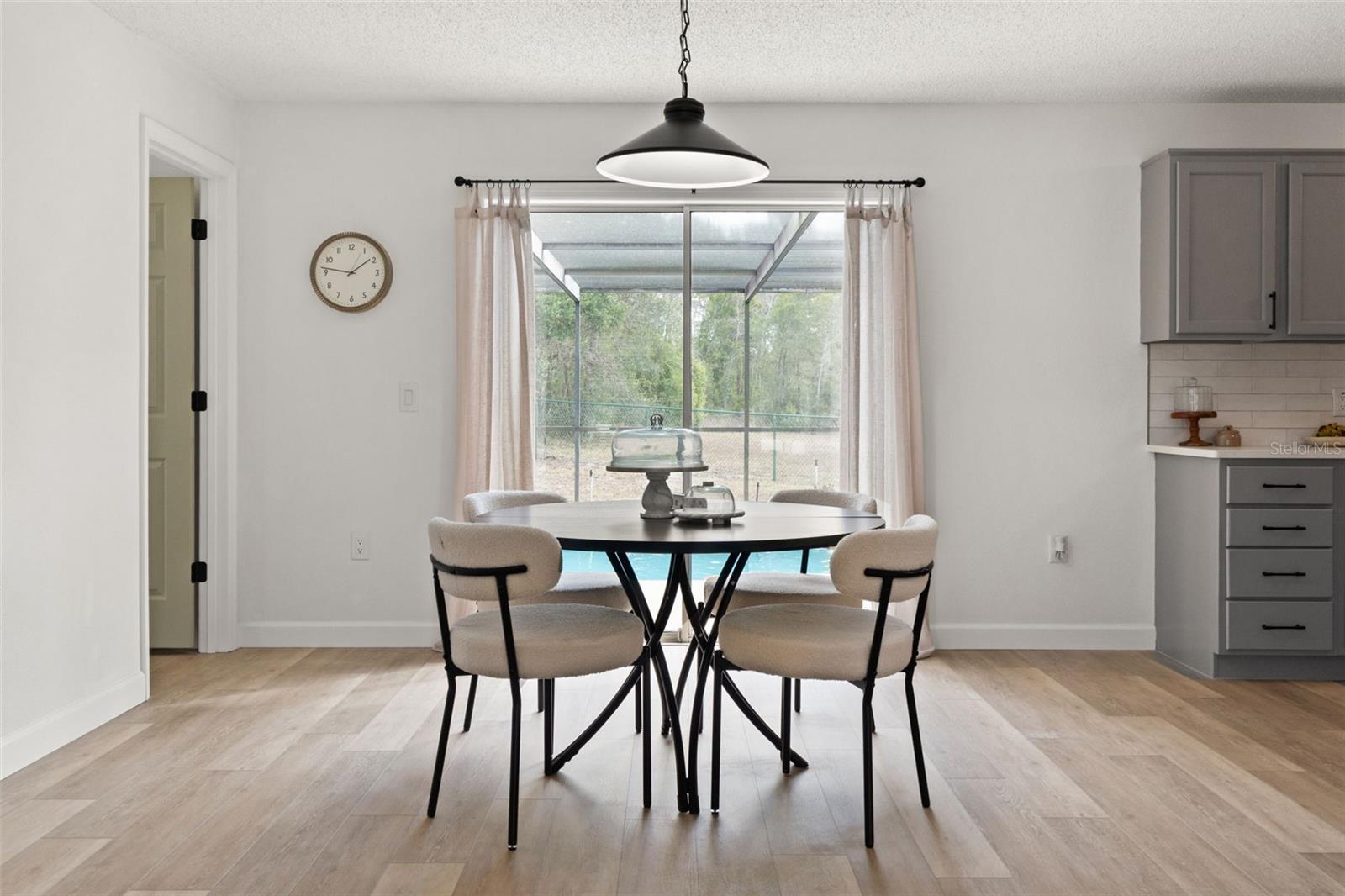 Image 16 of 44 For 6450 Crowley Court