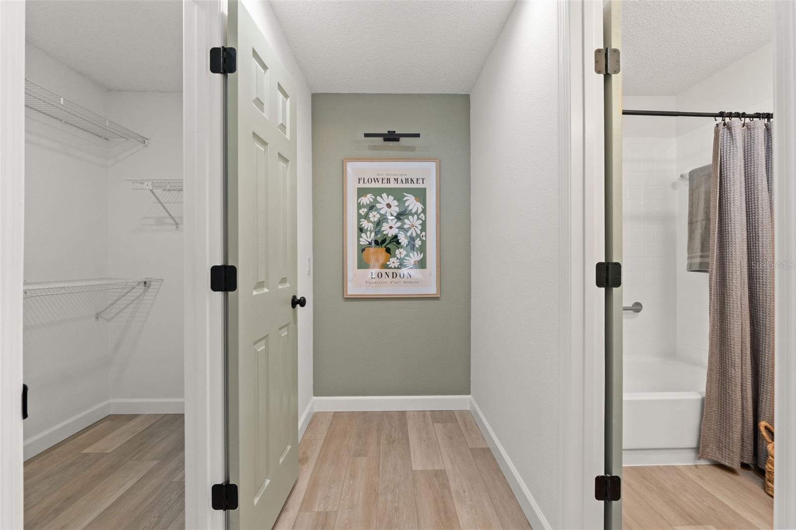 Image 21 of 44 For 6450 Crowley Court