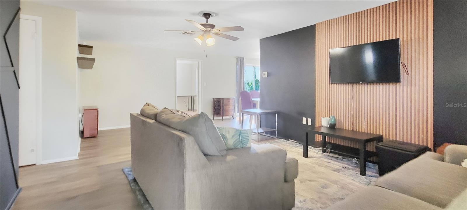 Image 10 of 12 For 3814 Holiday Lake Drive