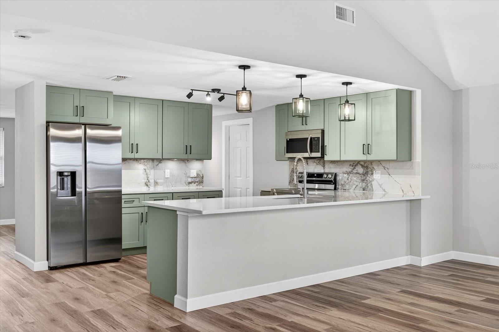 Image 13 of 63 For 4001 Topsail Trail