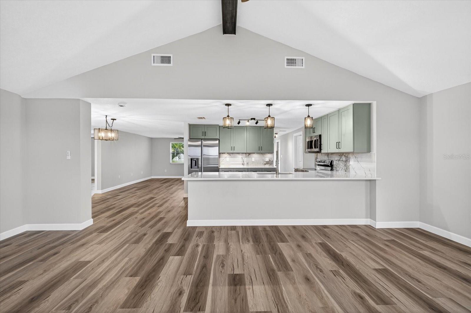 Image 18 of 63 For 4001 Topsail Trail