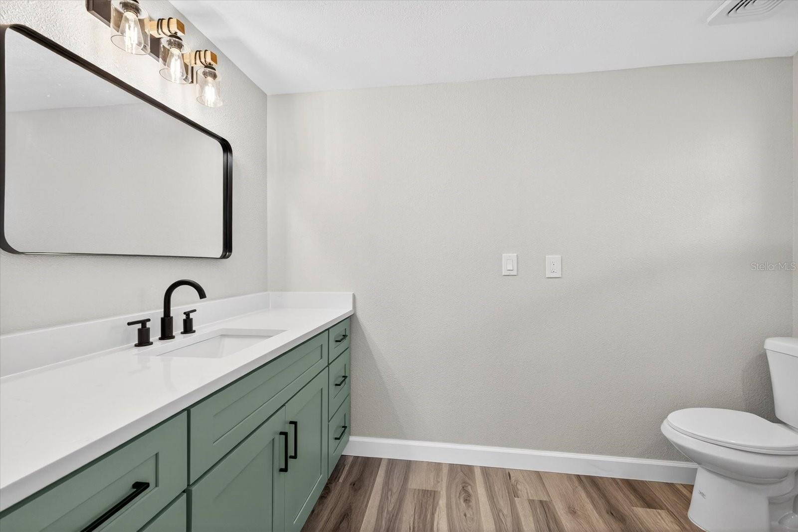 Image 28 of 63 For 4001 Topsail Trail