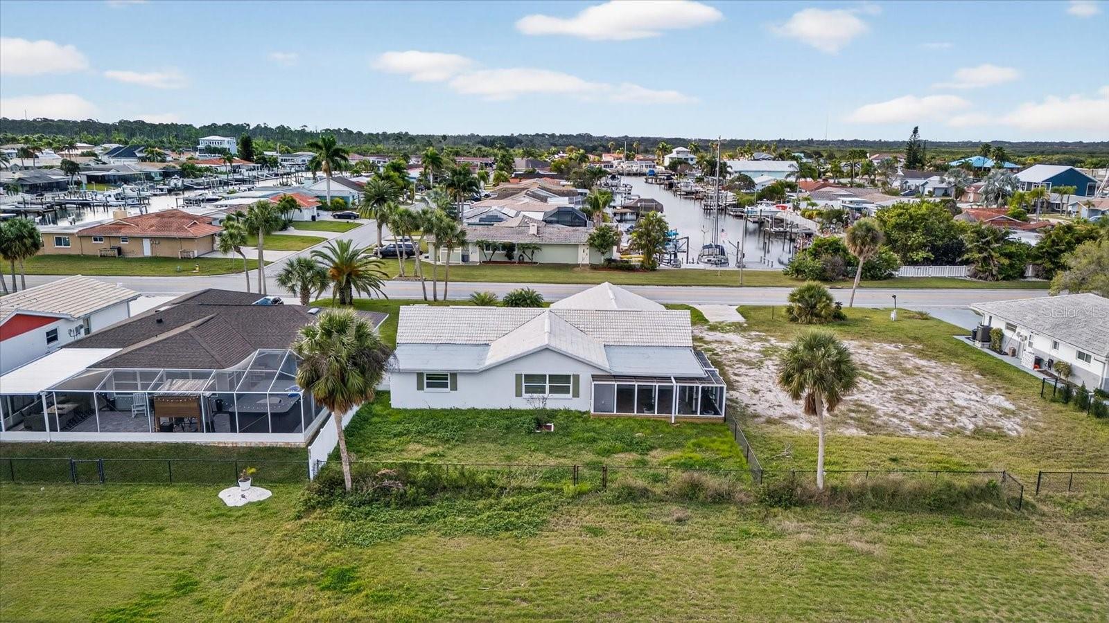 Image 4 of 63 For 4001 Topsail Trail