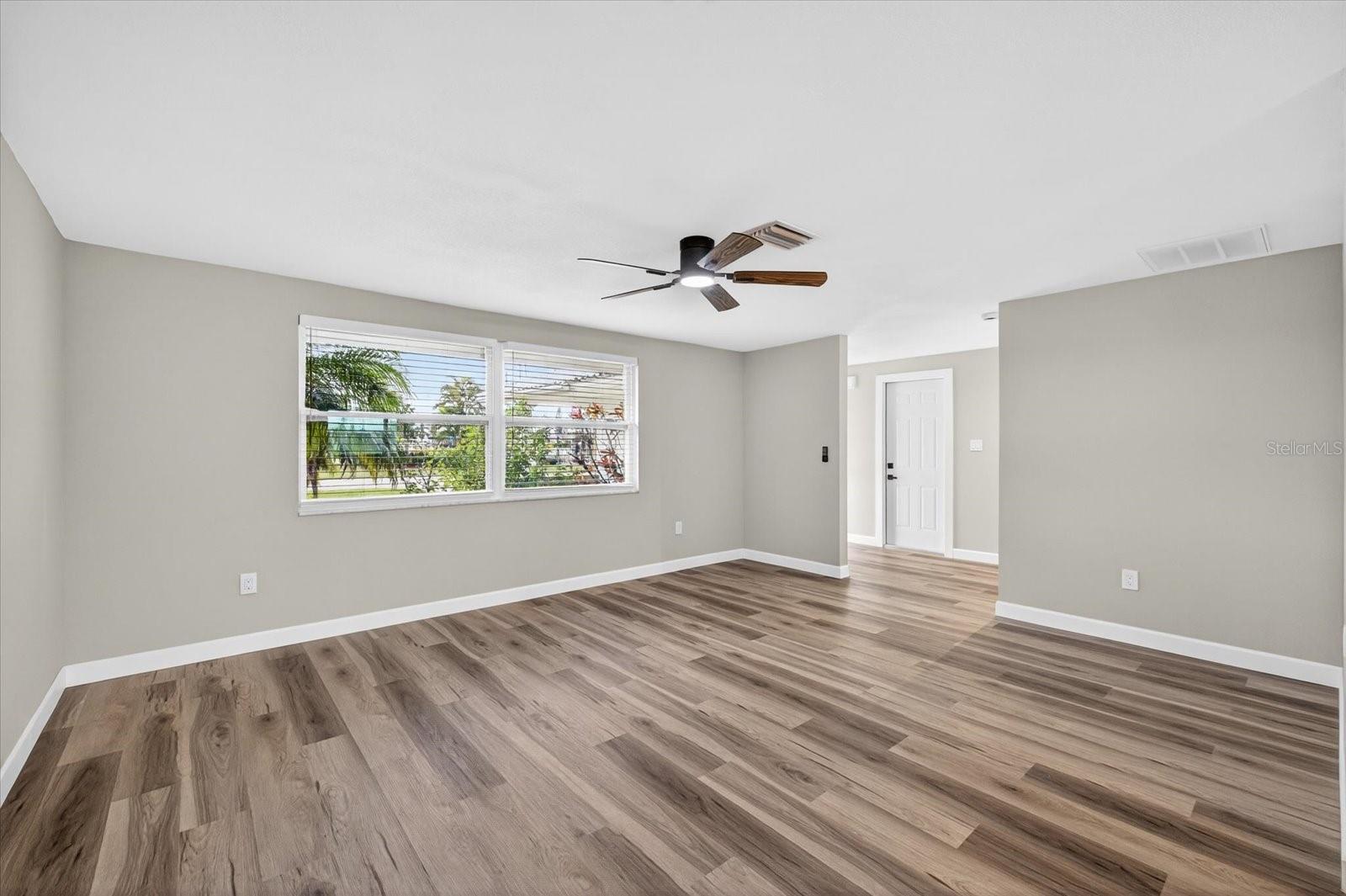 Image 7 of 63 For 4001 Topsail Trail