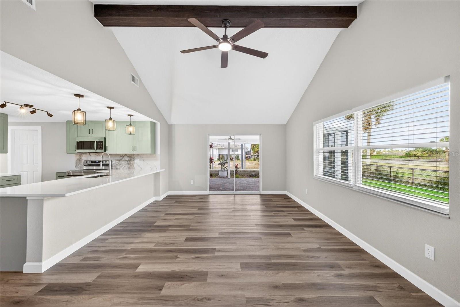 Image 9 of 63 For 4001 Topsail Trail