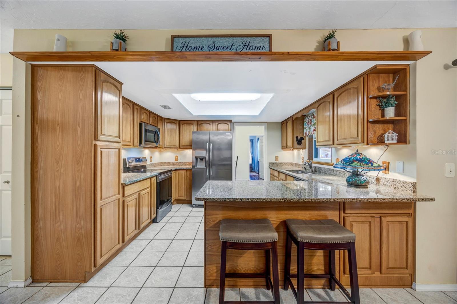 Image 3 of 43 For 609 King Henry Court