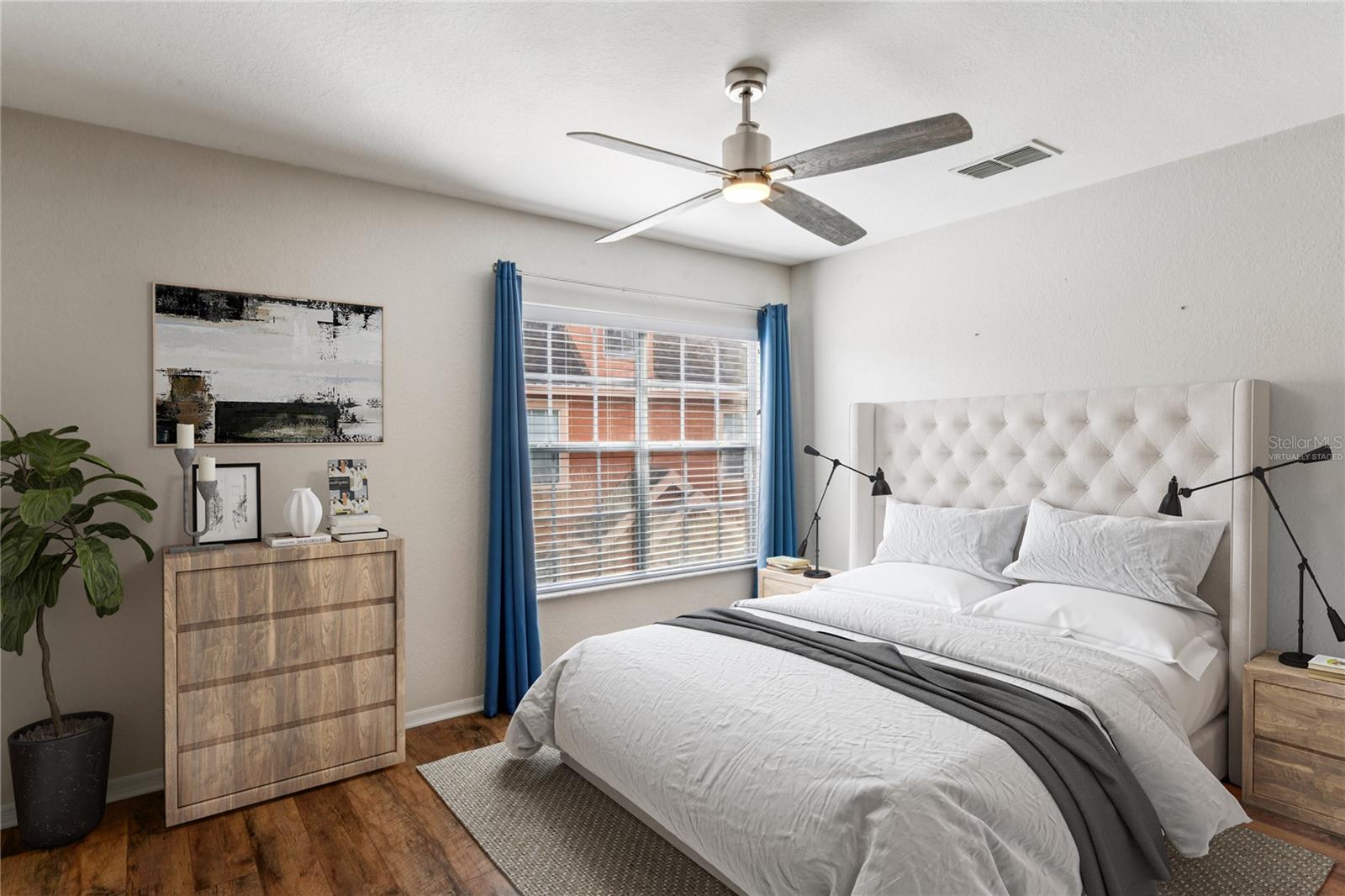 Image 14 of 46 For 9730 Lake Chase Island Way 9730