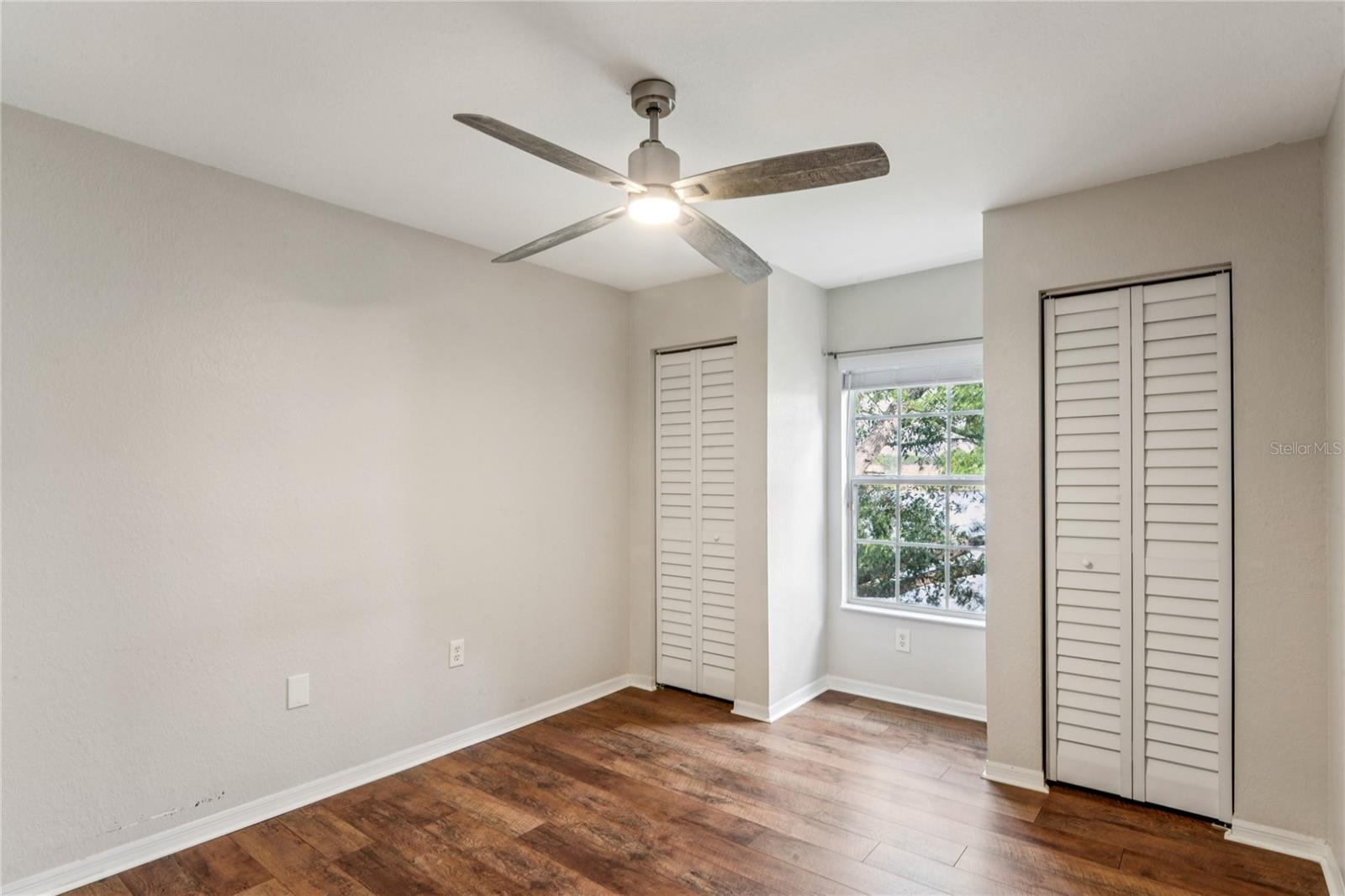 Image 20 of 46 For 9730 Lake Chase Island Way 9730