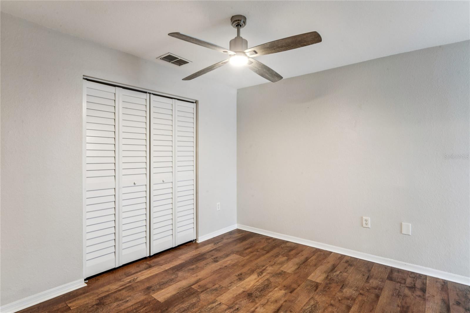 Image 23 of 46 For 9730 Lake Chase Island Way 9730