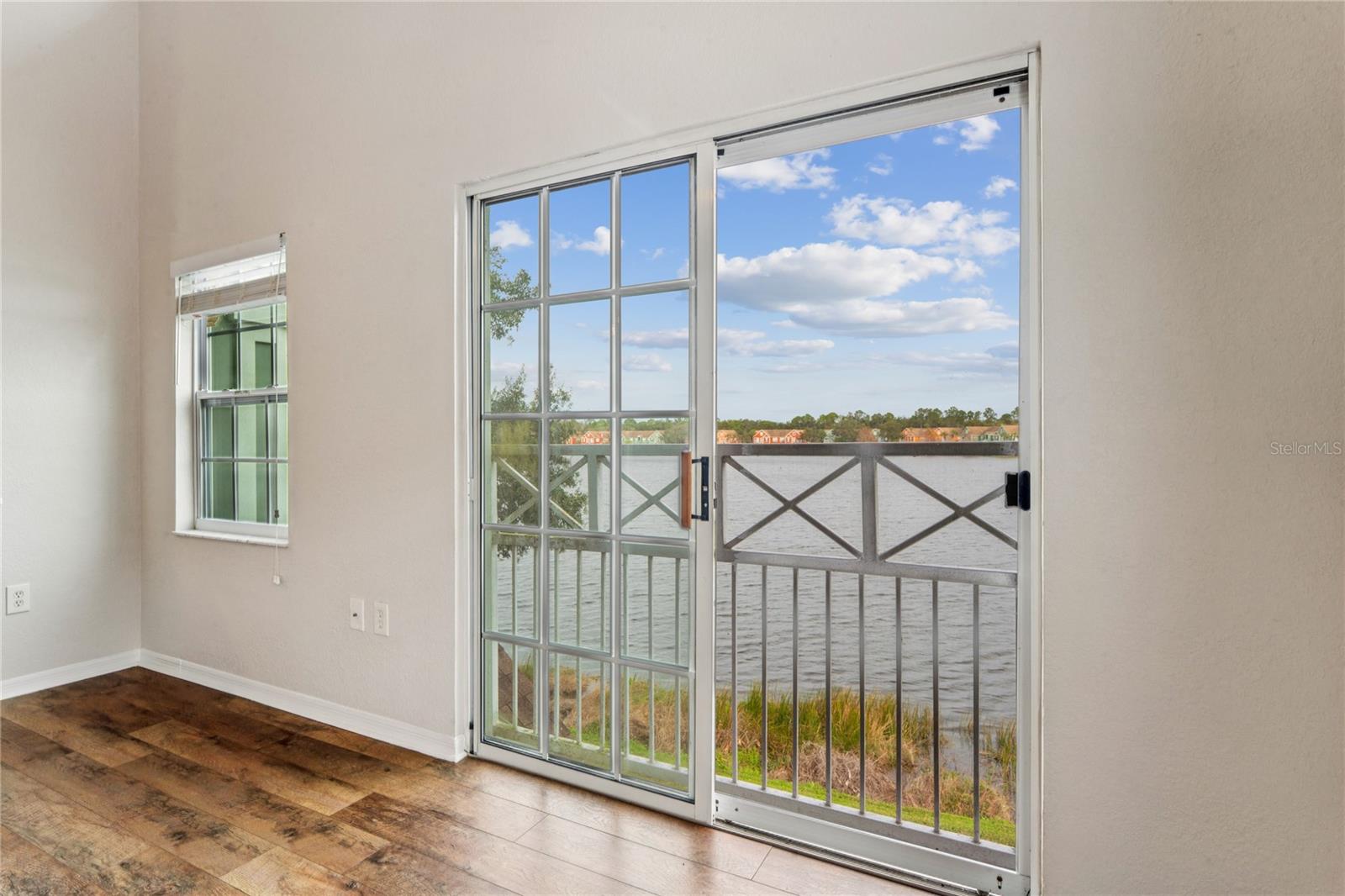 Image 9 of 46 For 9730 Lake Chase Island Way 9730