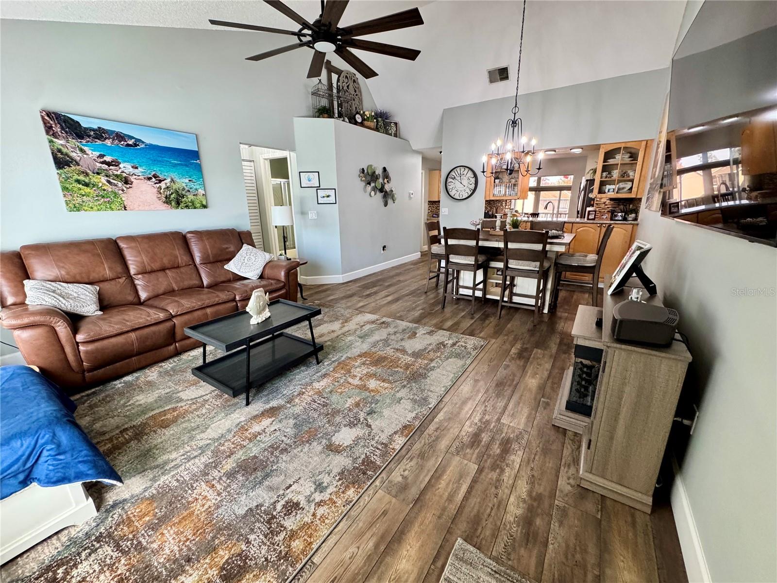 Image 4 of 21 For 6527 Spring Flower Drive 21