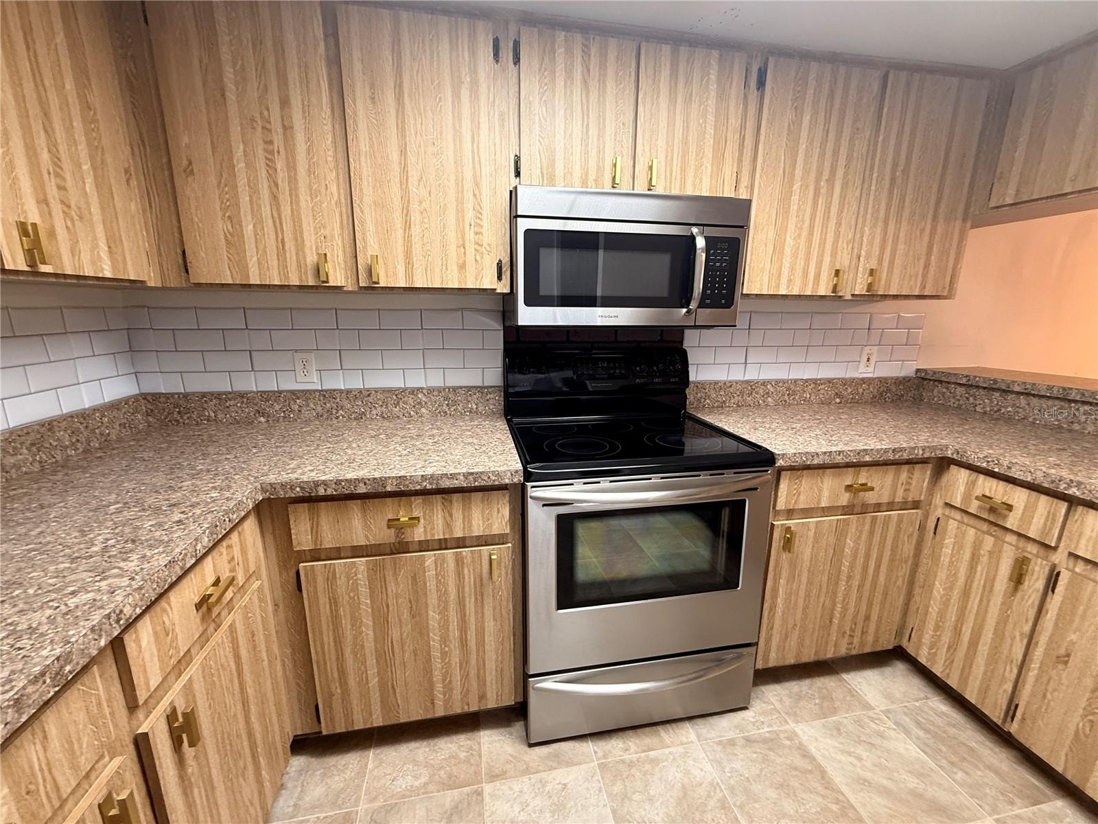 Image 8 of 46 For 12155 Environmental Drive 6