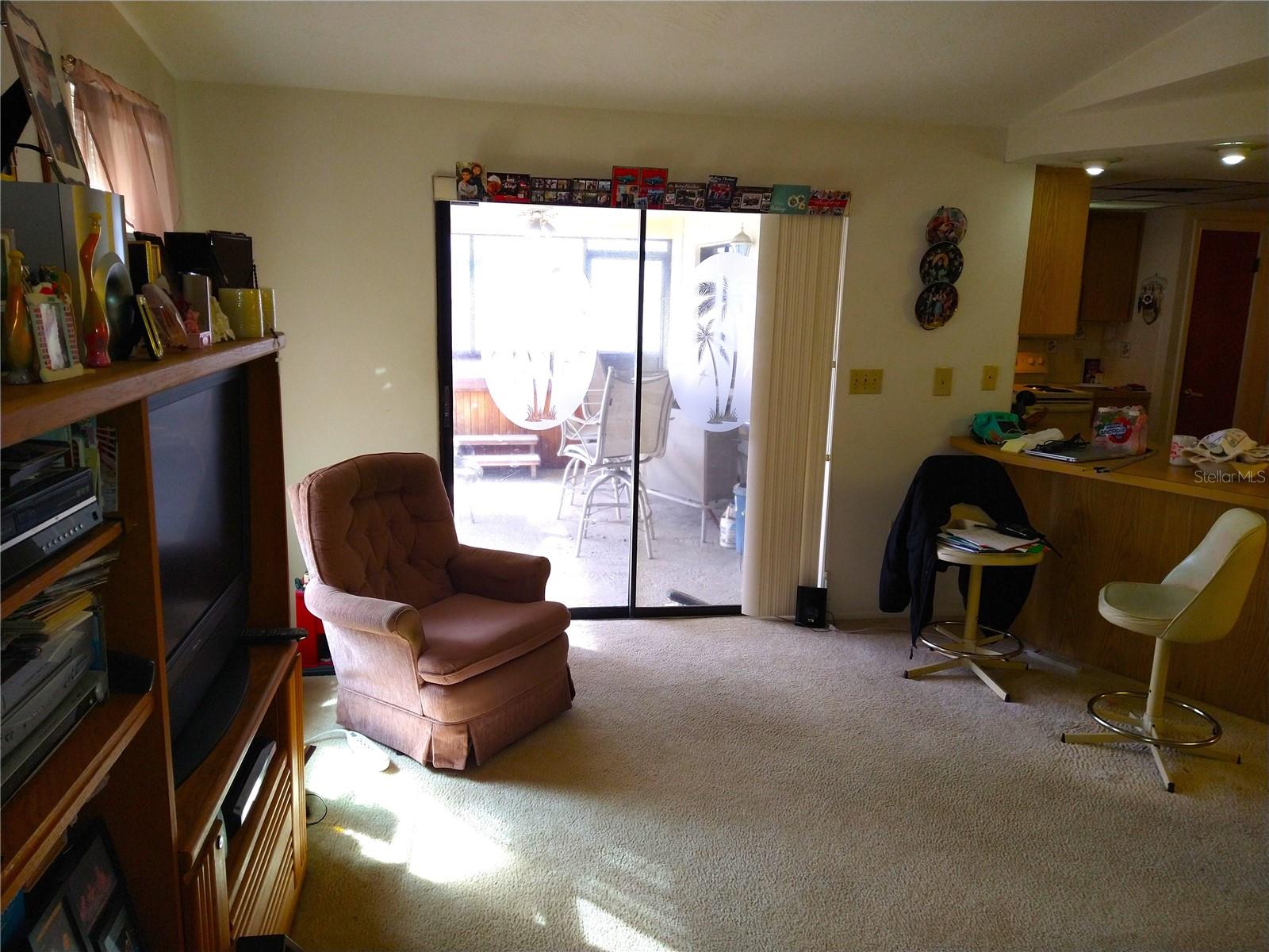 Image 10 of 27 For 8415 Briarleaf Court