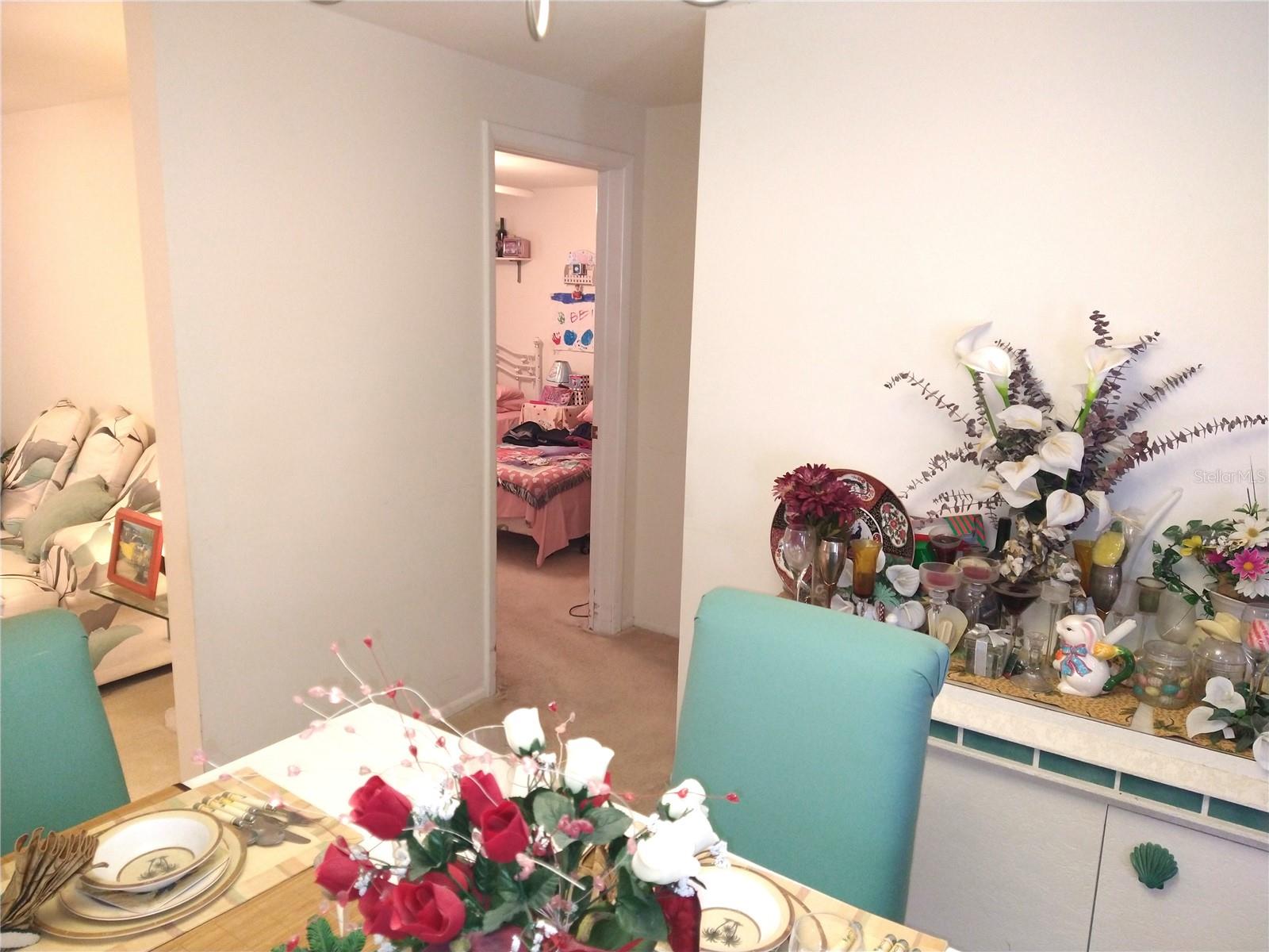 Image 11 of 27 For 8415 Briarleaf Court