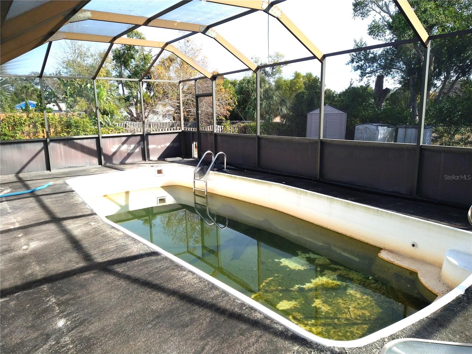 Image 21 of 27 For 8415 Briarleaf Court