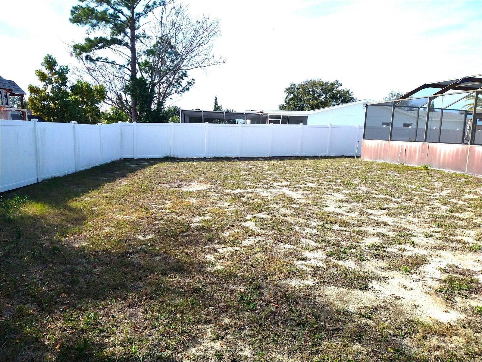 Image 26 of 27 For 8415 Briarleaf Court