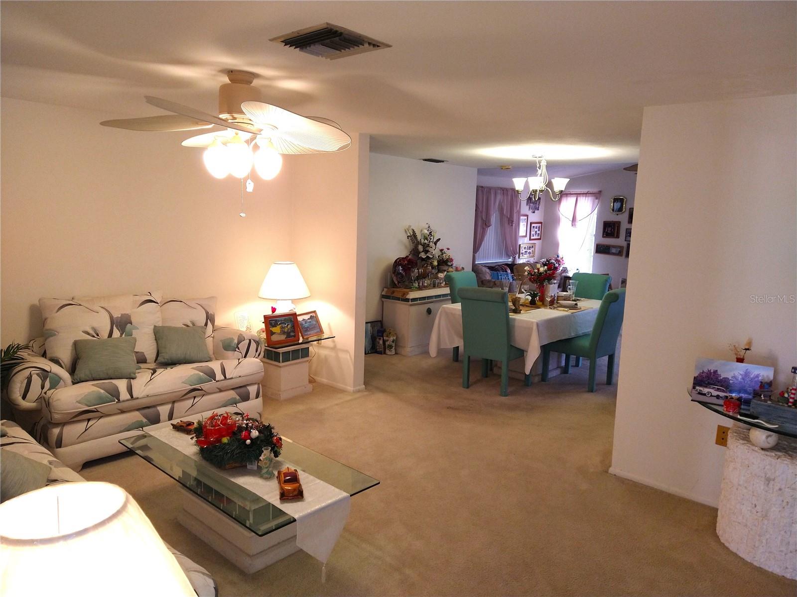 Image 5 of 27 For 8415 Briarleaf Court