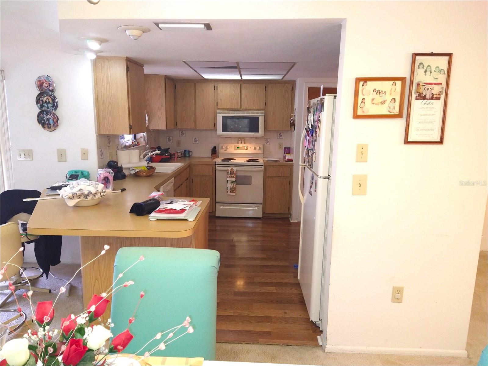 Image 8 of 27 For 8415 Briarleaf Court