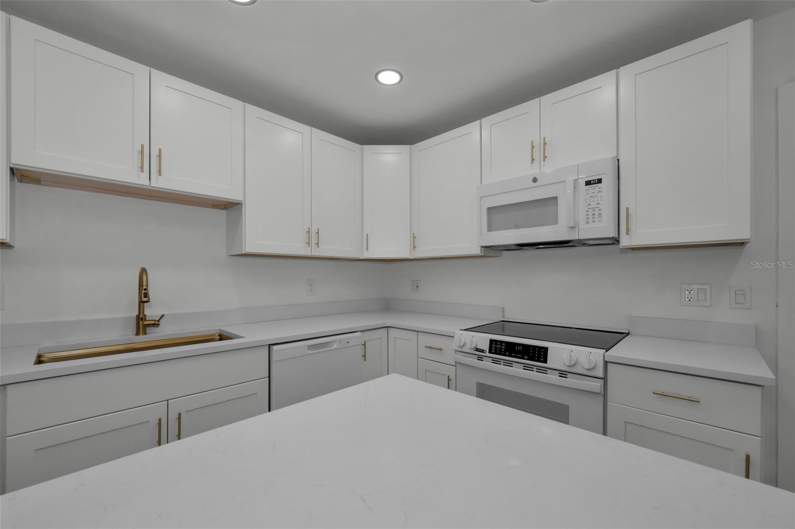 Image 11 of 27 For 3421 Tricon Lane 22