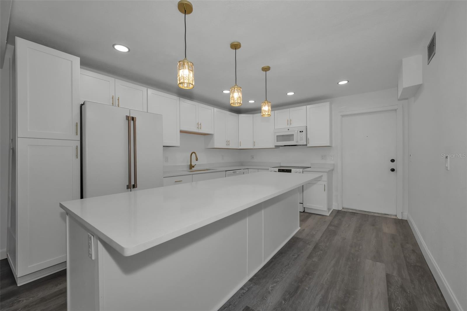 Image 7 of 27 For 3421 Tricon Lane 22