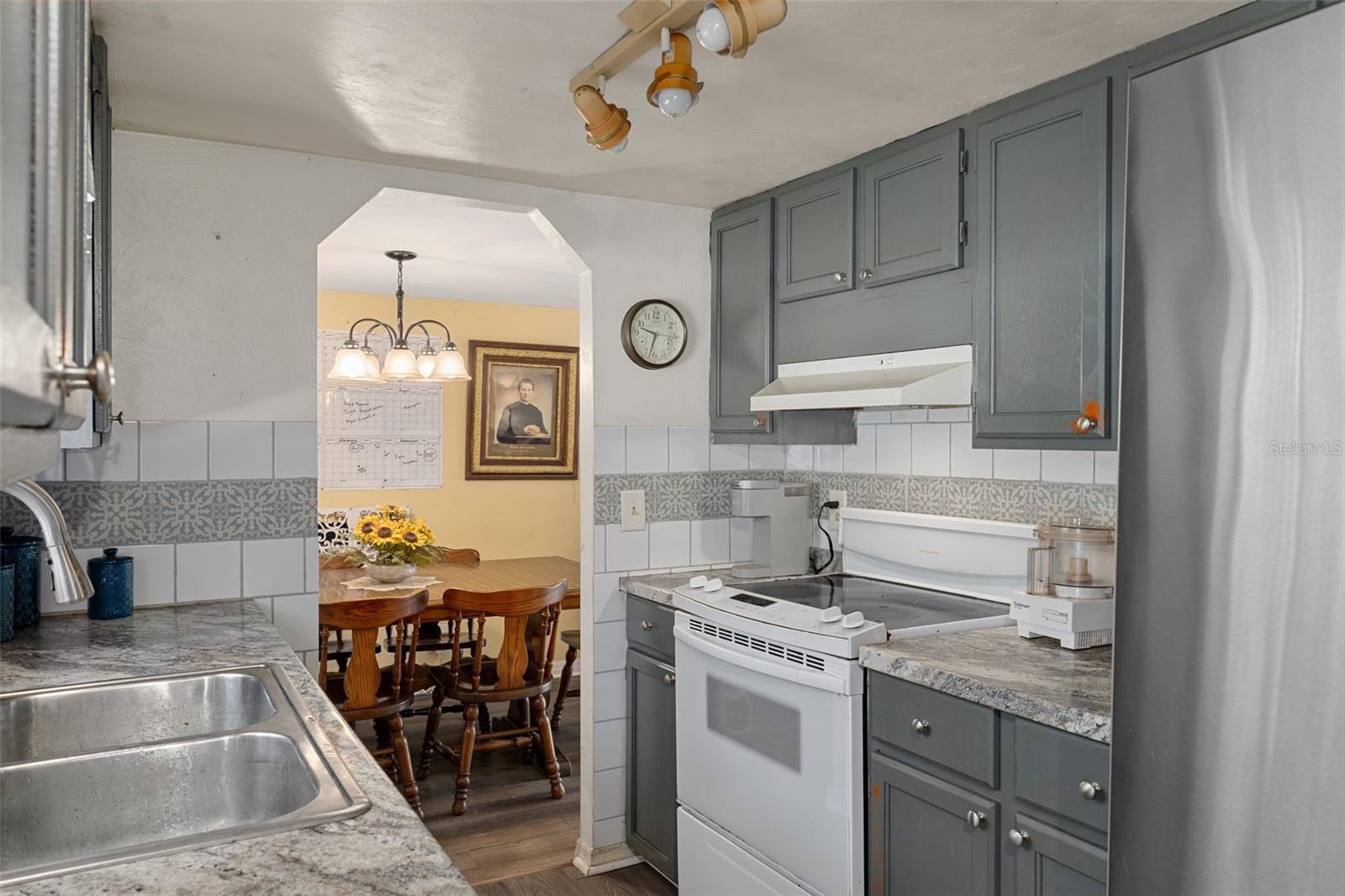 Image 14 of 56 For 22439 Bull Run Road