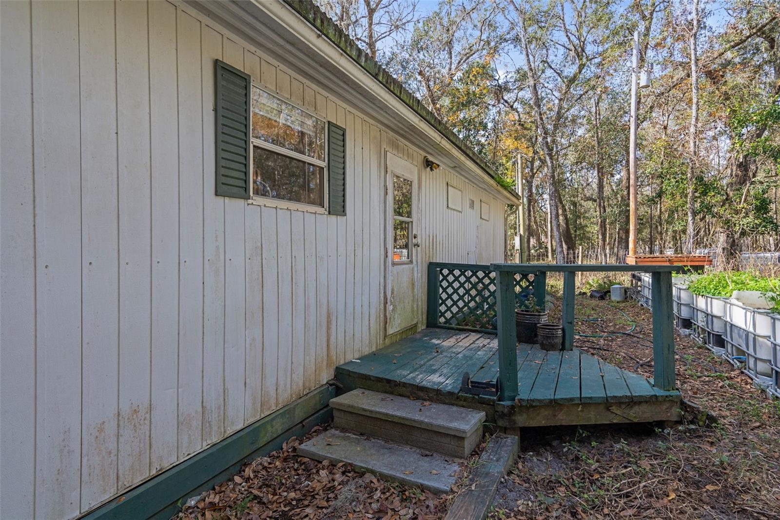 Image 28 of 56 For 22439 Bull Run Road