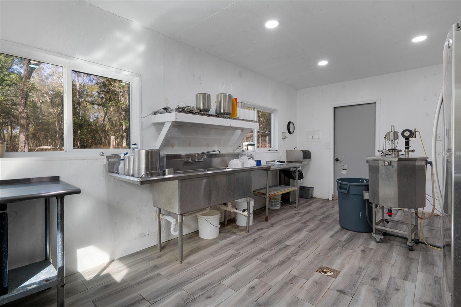 Image 36 of 56 For 22439 Bull Run Road