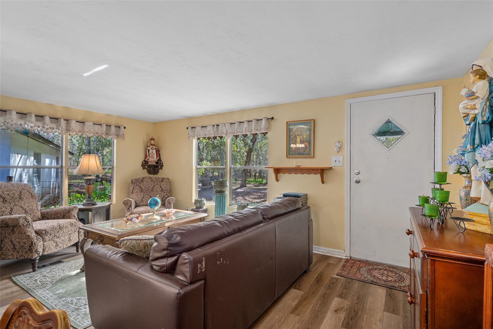 Image 8 of 56 For 22439 Bull Run Road