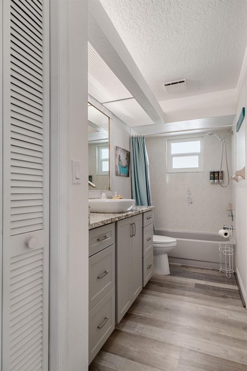 Image 26 of 58 For 4046 Casa Court