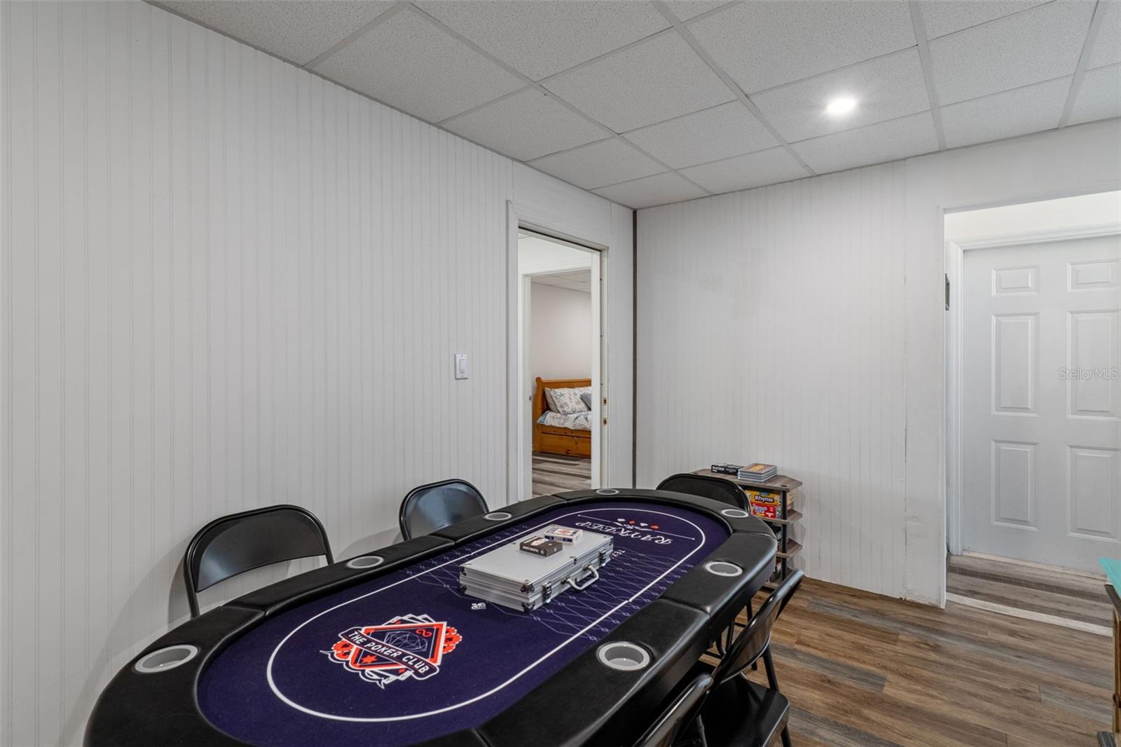 Image 34 of 58 For 4046 Casa Court