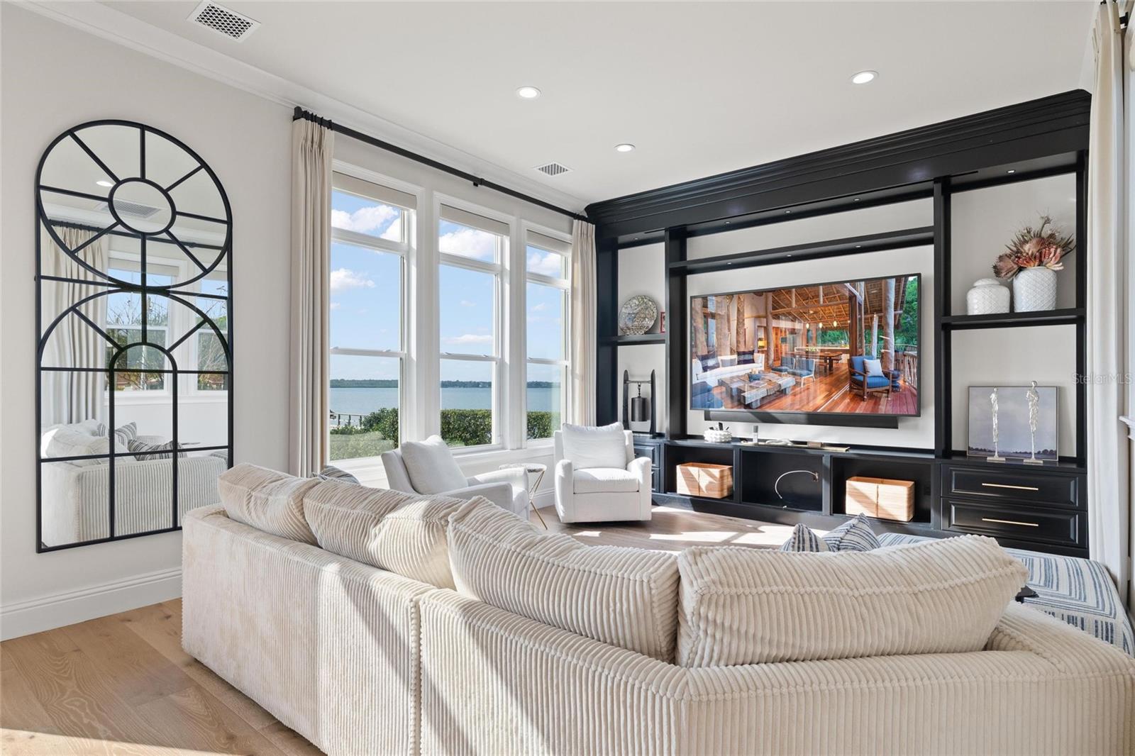 Image 20 of 82 For 732 Shore Drive E