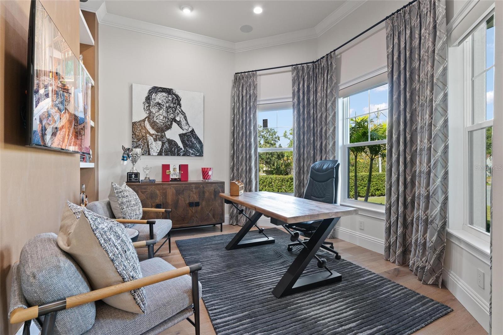 Image 25 of 82 For 732 Shore Drive E