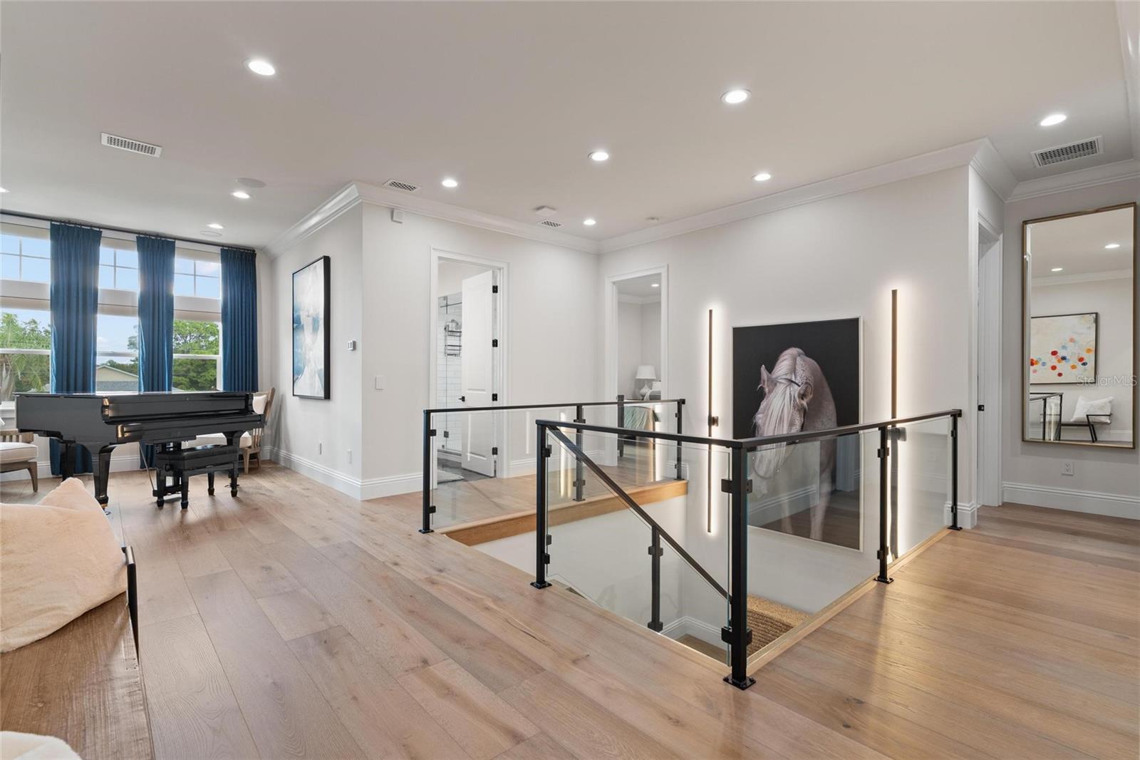 Image 26 of 82 For 732 Shore Drive E