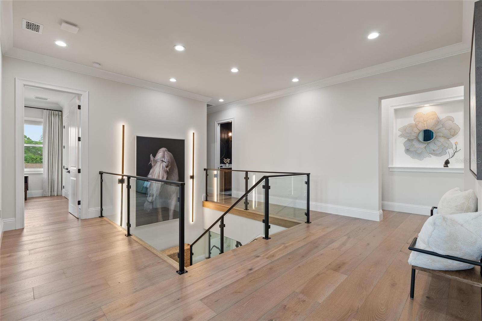 Image 27 of 82 For 732 Shore Drive E