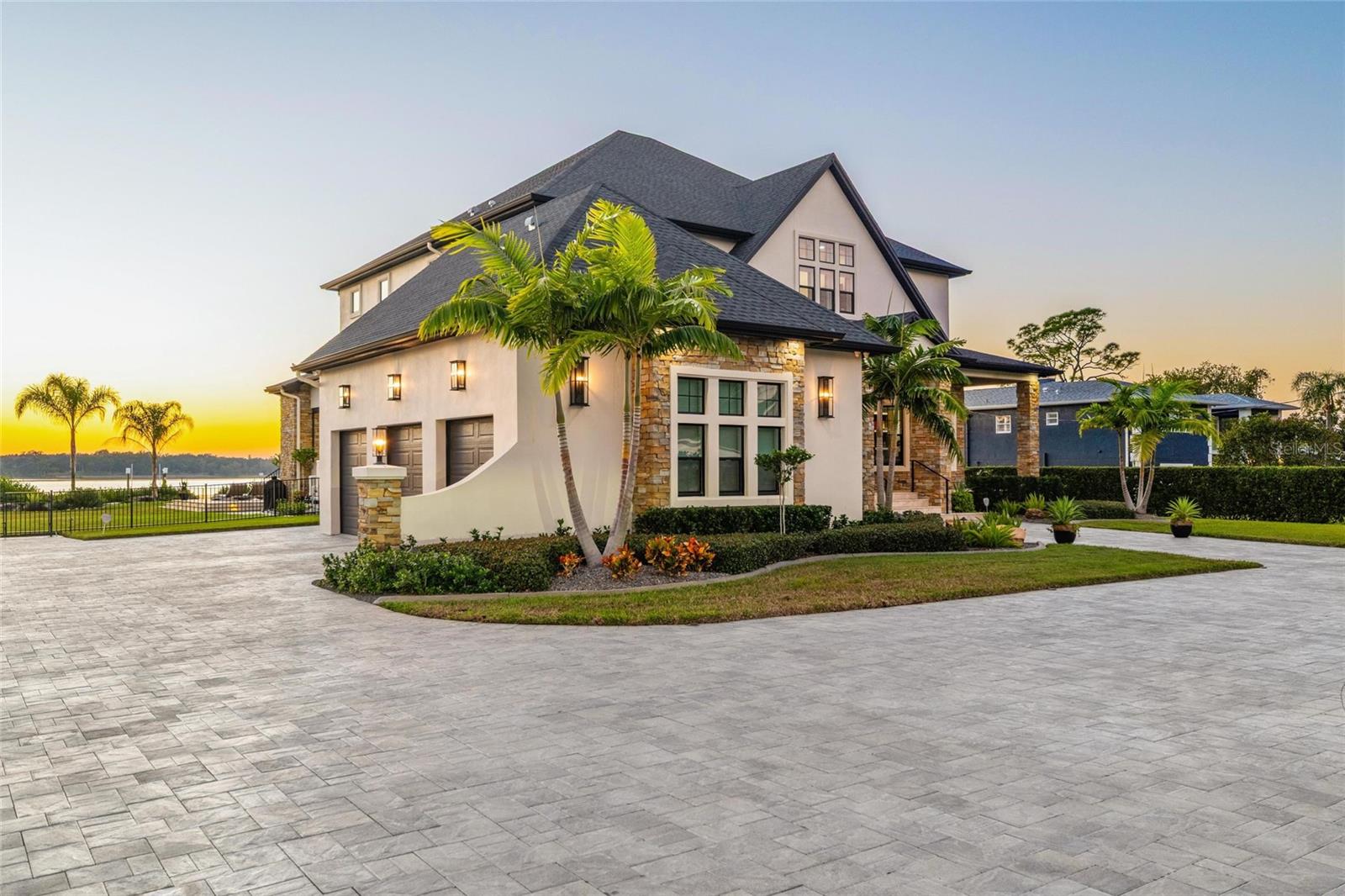 Image 3 of 82 For 732 Shore Drive E