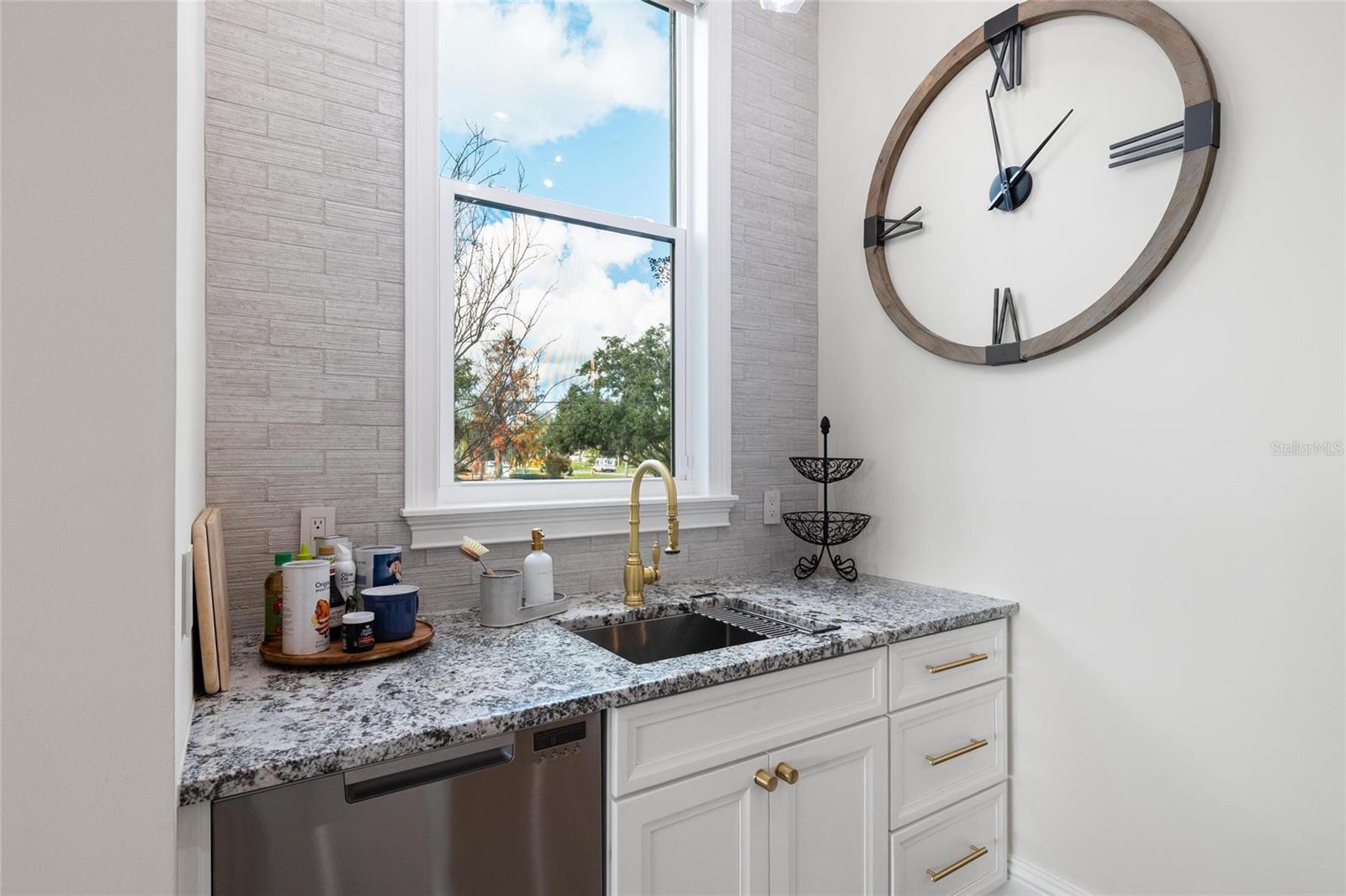 Image 56 of 82 For 732 Shore Drive E