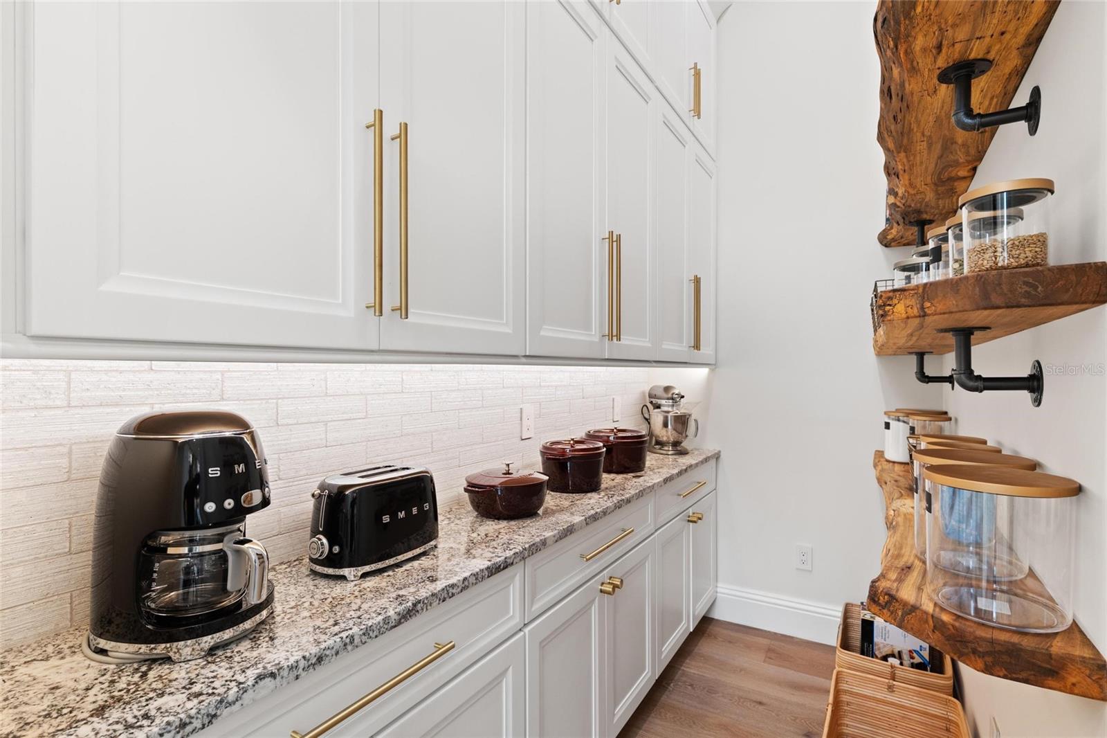 Image 57 of 82 For 732 Shore Drive E