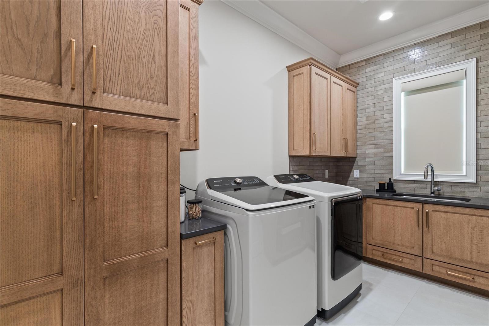 Image 59 of 82 For 732 Shore Drive E