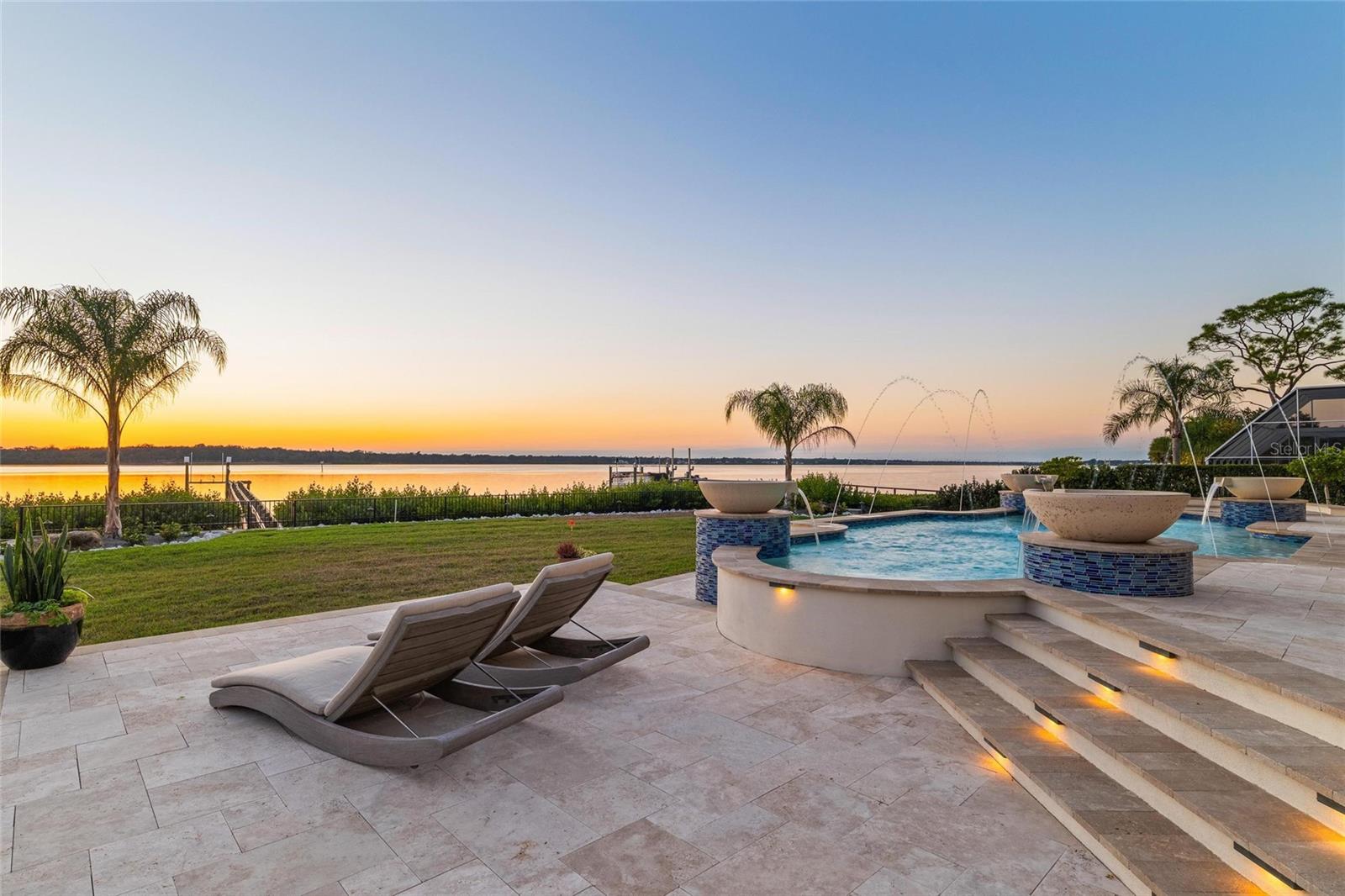 Image 6 of 82 For 732 Shore Drive E