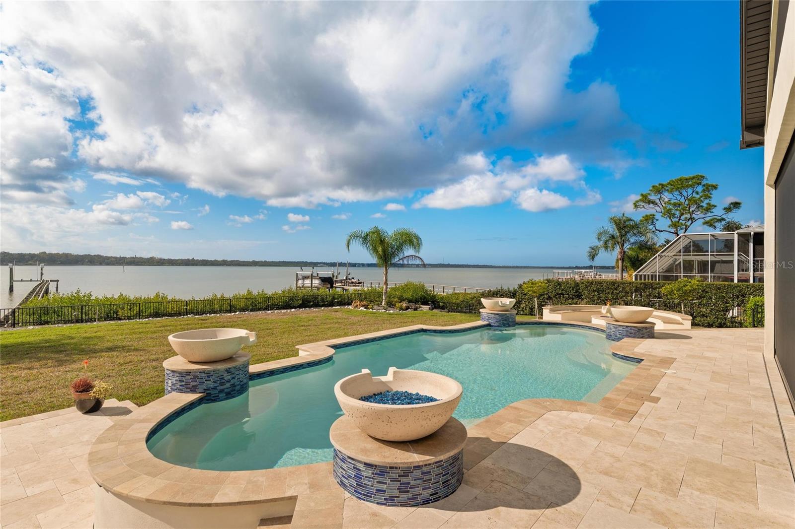 Image 61 of 82 For 732 Shore Drive E