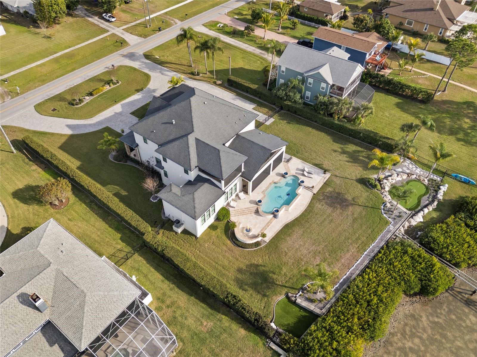 Image 65 of 82 For 732 Shore Drive E