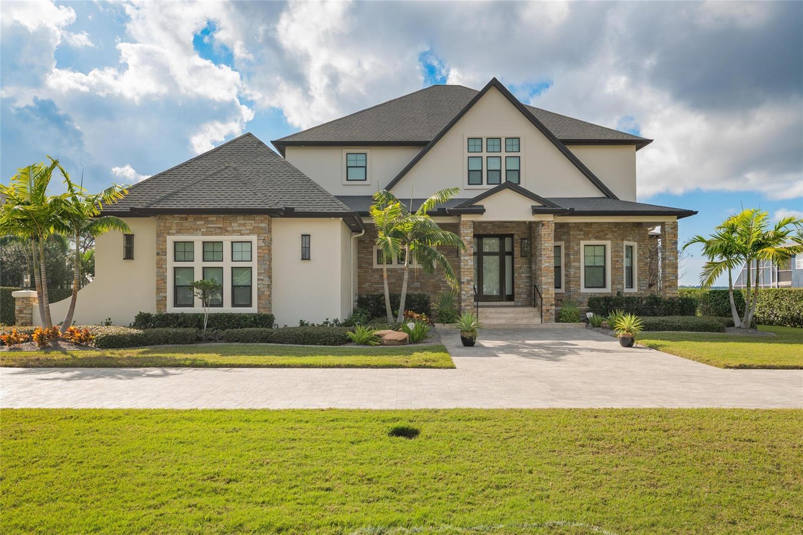 Image 66 of 82 For 732 Shore Drive E