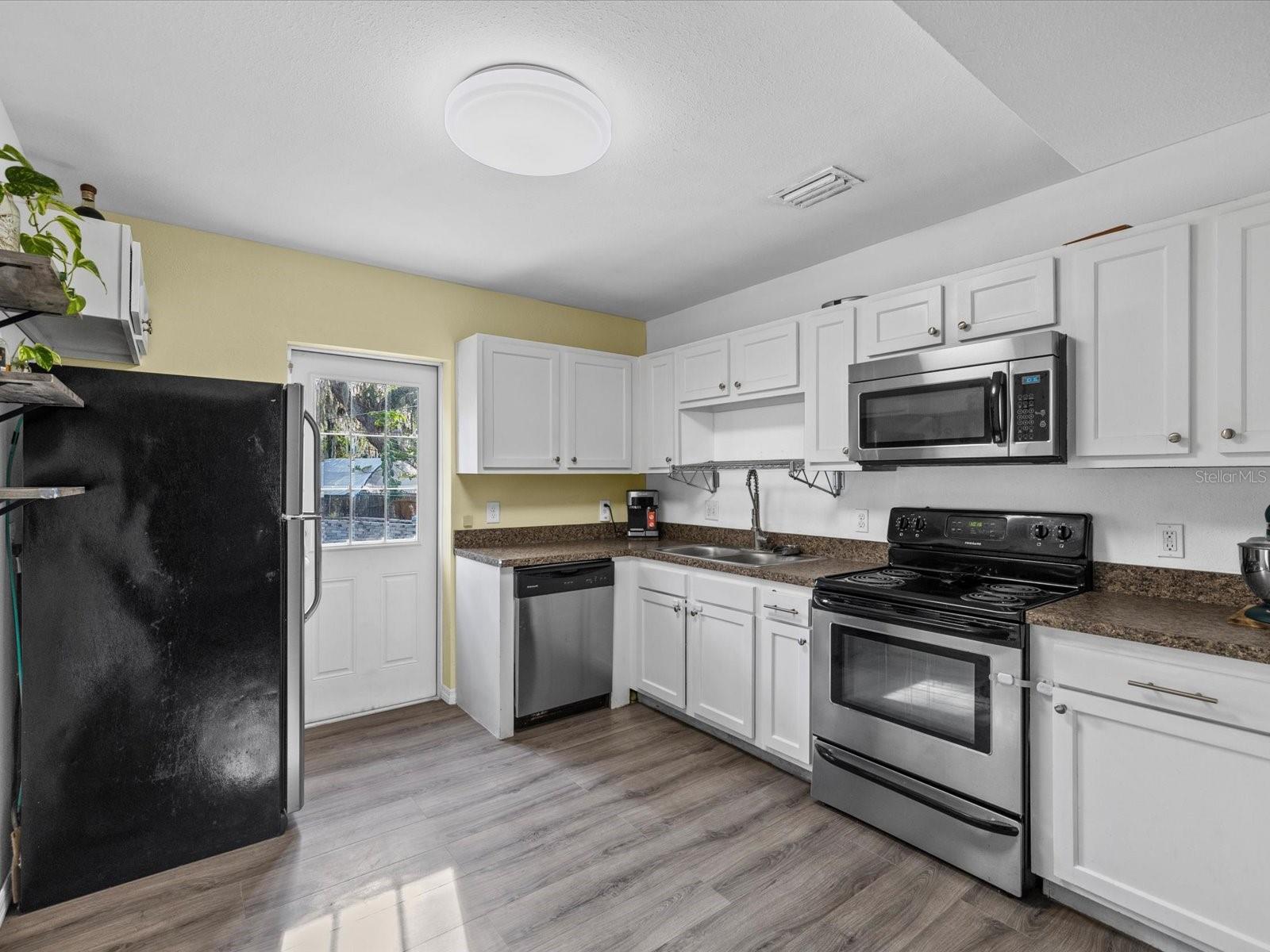 Image 12 of 65 For 7114 Carlow Street