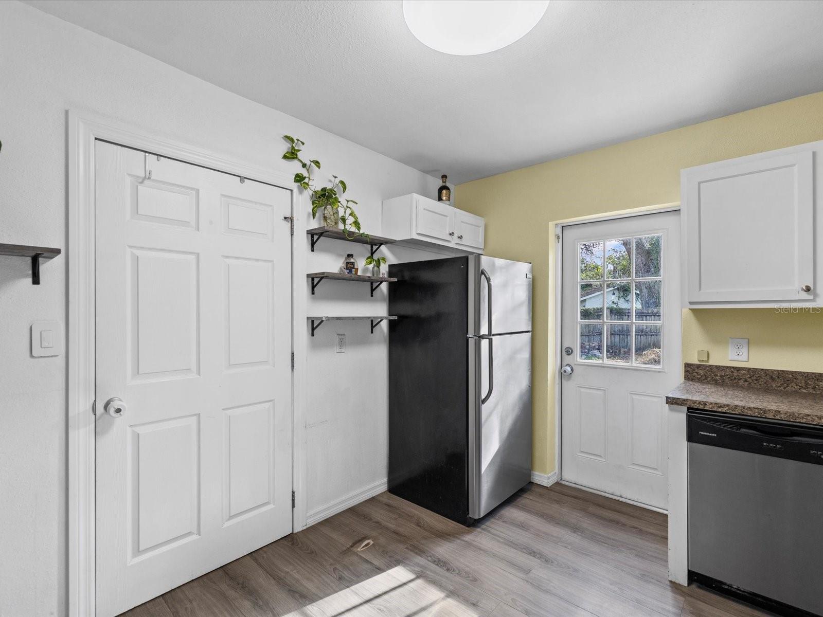 Image 14 of 65 For 7114 Carlow Street