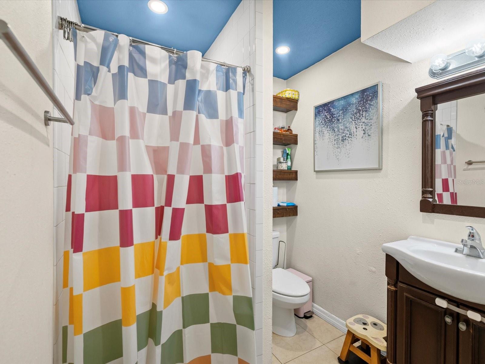 Image 18 of 65 For 7114 Carlow Street