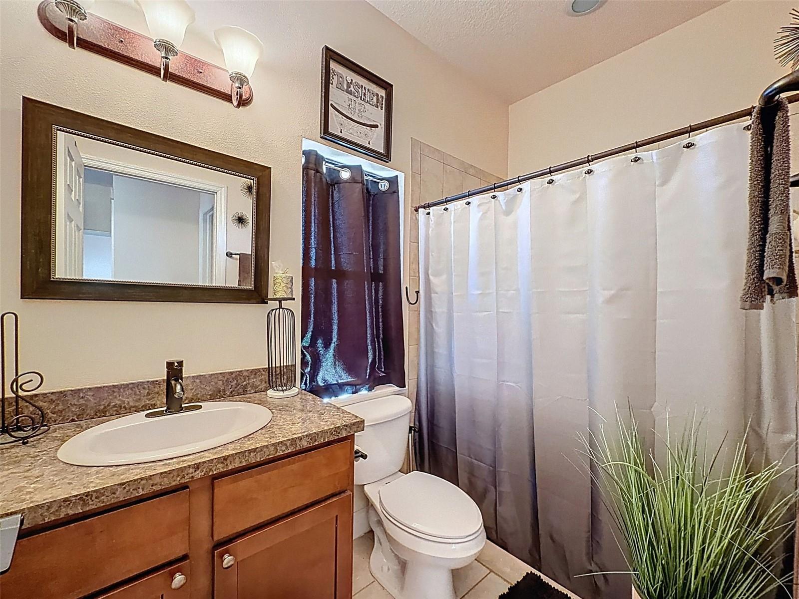 Image 14 of 19 For 18105 Clearview Drive