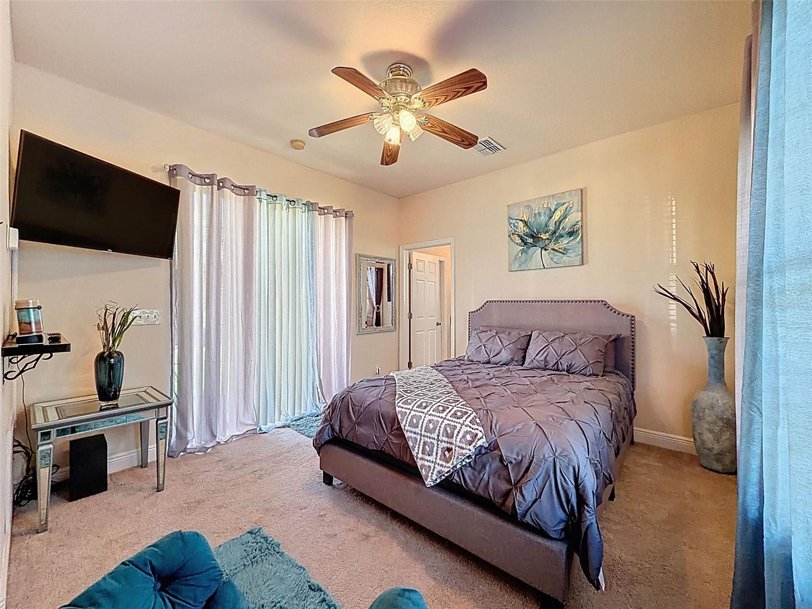 Image 16 of 19 For 18105 Clearview Drive